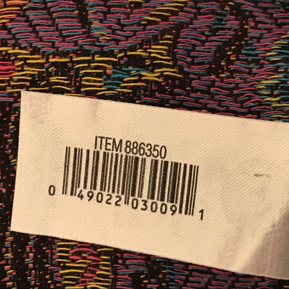 NWOT. Modern Expressions Multicolor Paisley scarf. - Picture 8 of 9